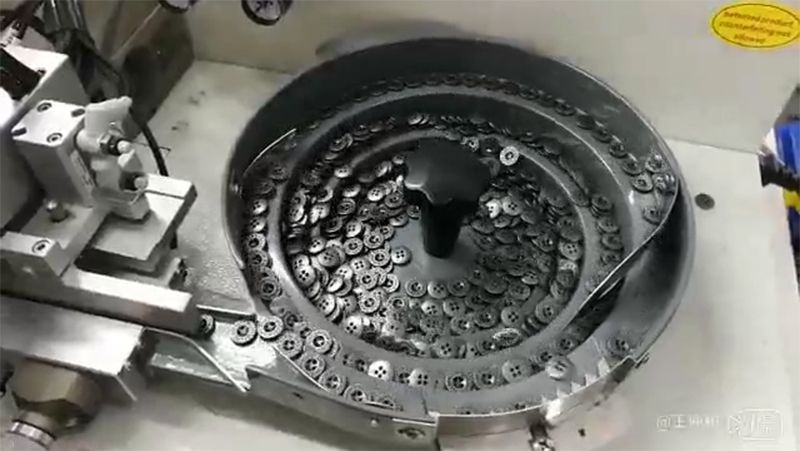 Máy Đính Nút Điện Tử